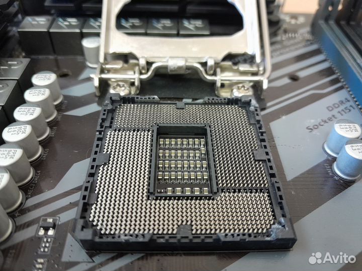 Материнская плата Gigabyte Z390 UD