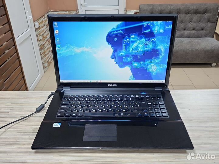 Большой ноутбук 17,3 Intel B970 2.3Ghz SSD 240Gb