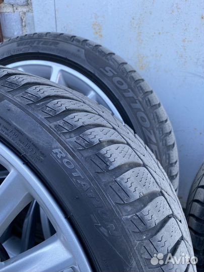 Pirelli Winter Sottozero 3 245/40 R19 98V