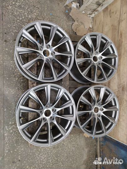 R18 ET35 DIA73.1 J8 5/114.3 Тойота Лексус