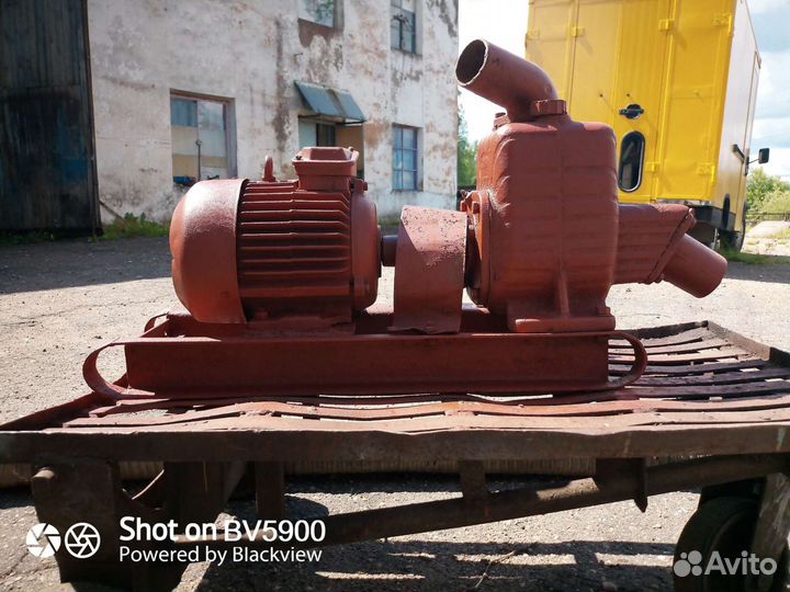 Насос водяной