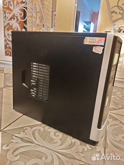 Корпус Gigabyte