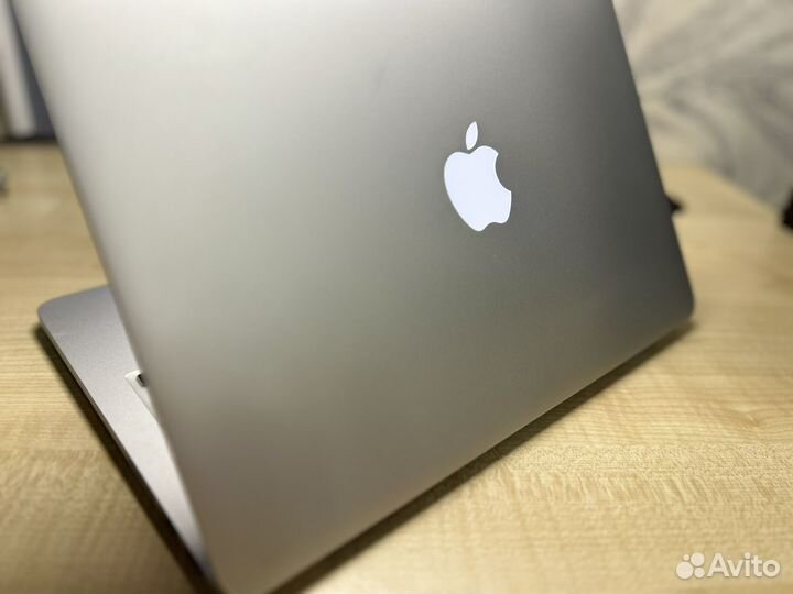 Macbook pro 13 2015 i5