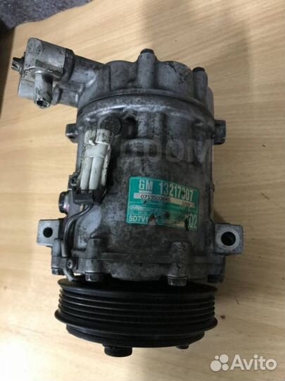 Компрессор кондиционера Opel Vectra C