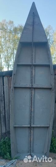 Деревянная лодка