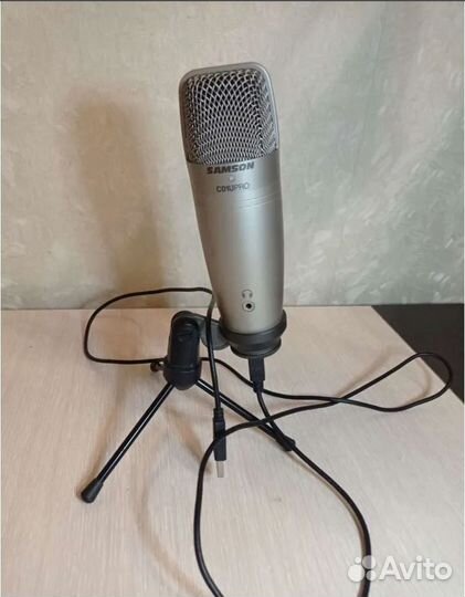 Конденсаторный микрофон Samson C01U Pro