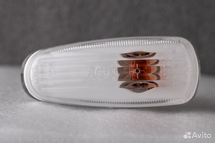 Повторитель на крыло LADA 118 2170 2190 Освар Бел