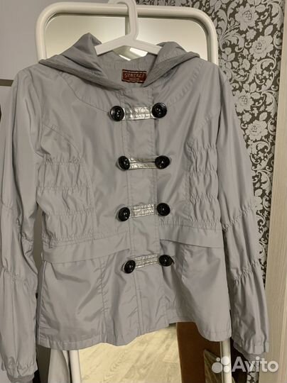 Ветровка женская