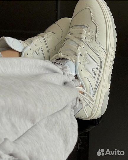 Кроссовки New Balance 550 женские