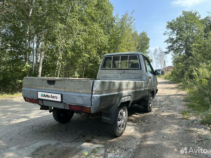 Toyota Town Ace Truck бортовой, 1988