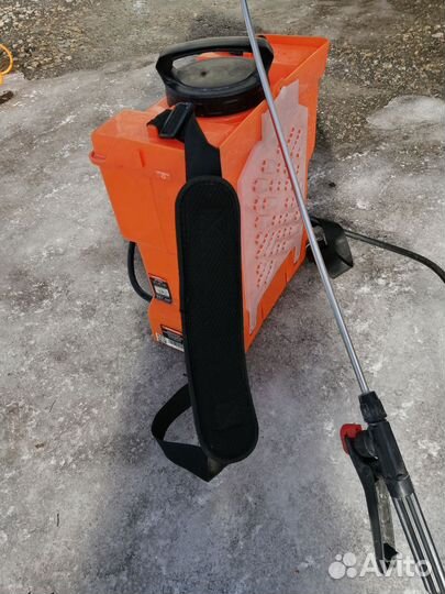 Опрыскиватель садовый аккумуляторный