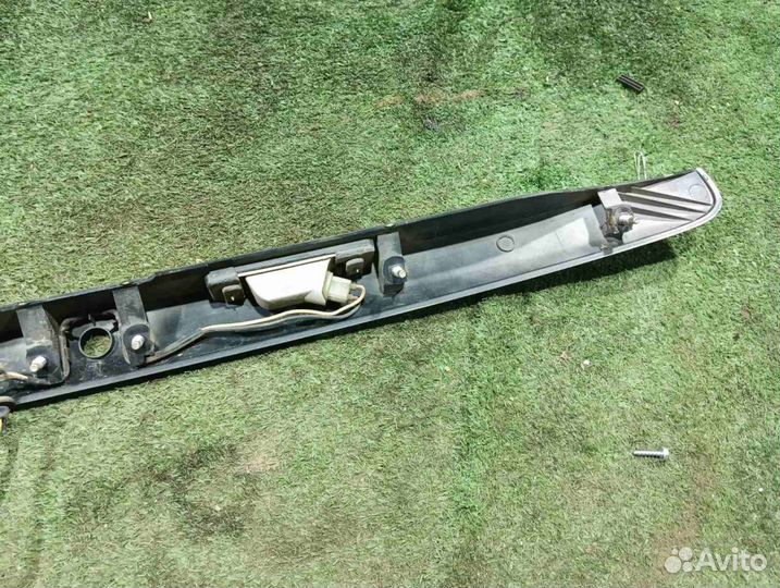 Молдинг крышки багажника Lacetti (02-13) зад б\у (арт. 96545770)