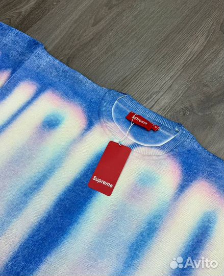 Свитер supreme blurred logo