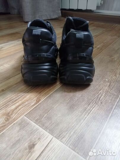 Кроссовки для девочки