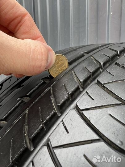 Yokohama BluEarth E70 215/60 R16