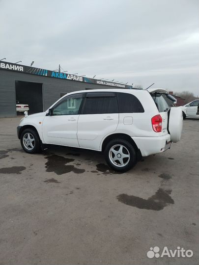 Toyota RAV4 1.8 AT, 2000, 219 000 км