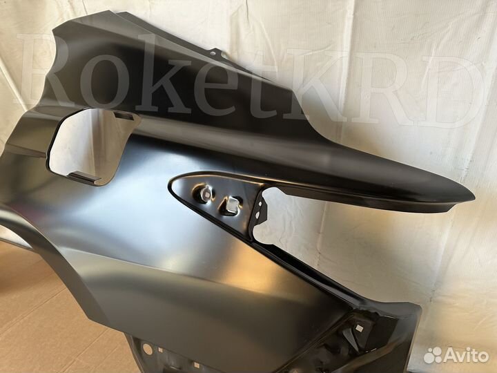 Крыло левое Toyota Camry 70 Заднее