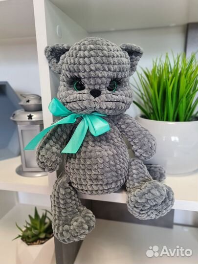 Вязаные игрушки ручной работы котенок