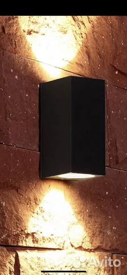 Фасадный светильник. Светильник на фасад дома