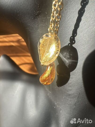 Золотые серьги с муранским стеклом