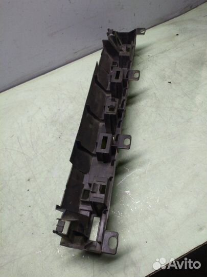 Усилитель бампера задний Mercedes Vito W638