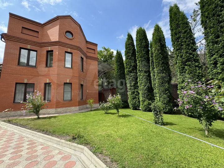 Дом 226 м² на участке 27,8 сот.