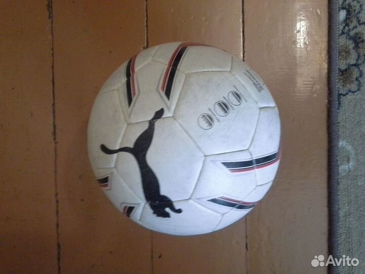 Мяч футбольный