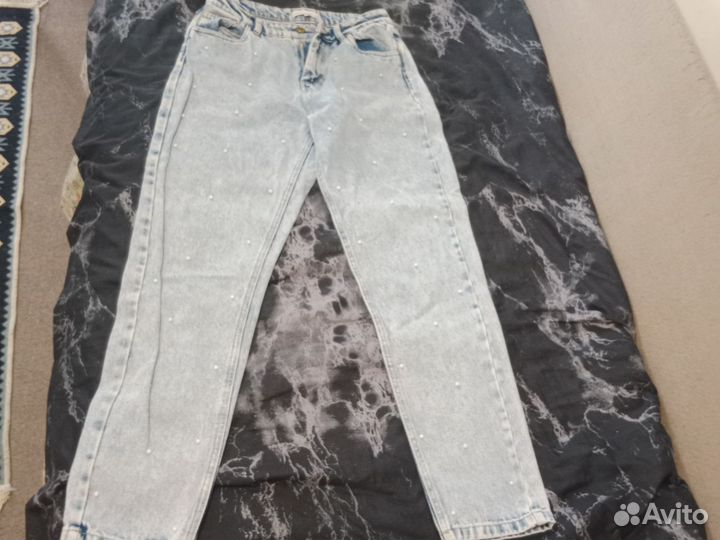 Джинсы женские