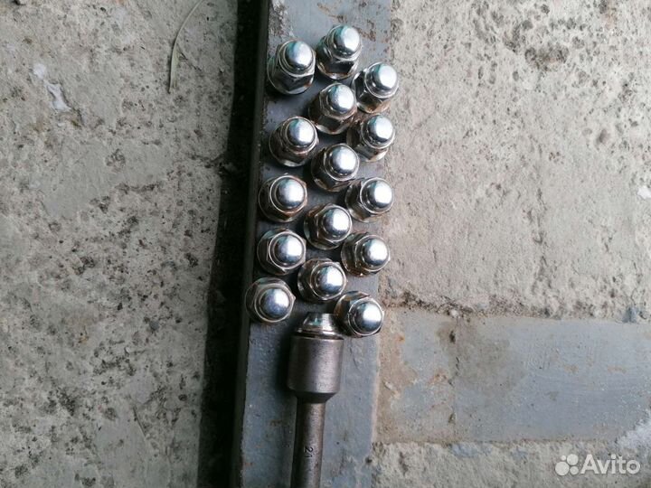 Колесные гайки kia