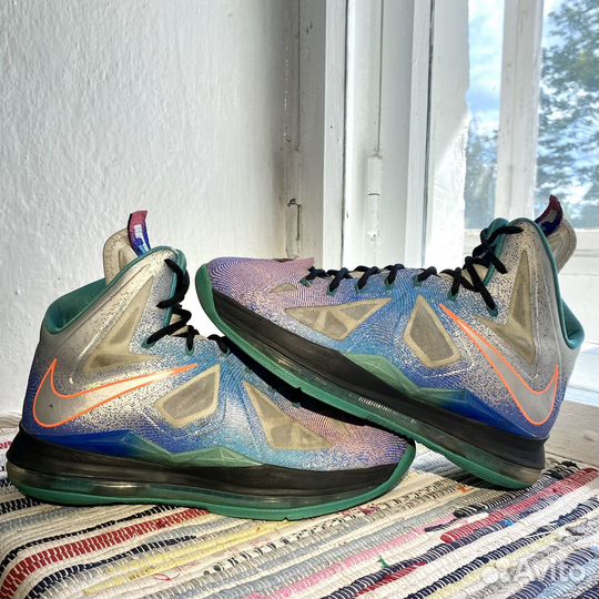 Баскетбольные кроссовки Nike LeBron 10