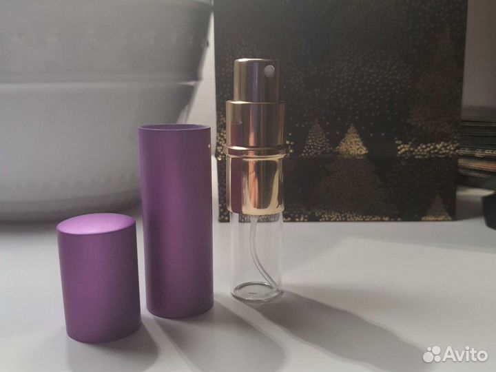 Флакон для духов 10 мл в металлическом корпусе