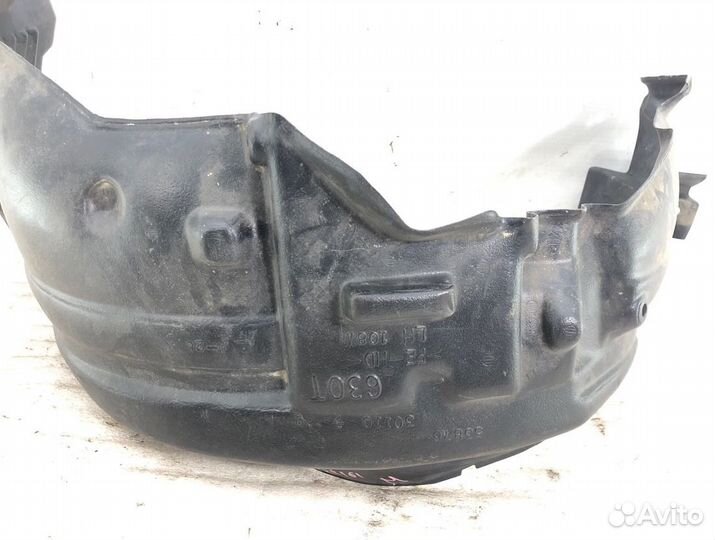 Подкрылок передний левый Toyota Aristo JZS161