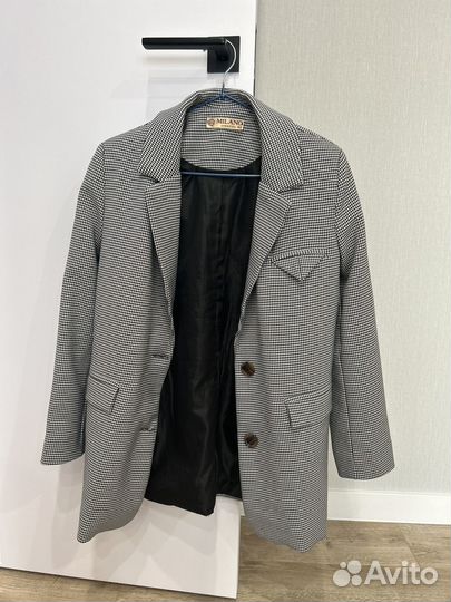 Пиджак женский 42