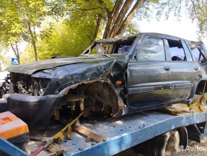 Дверь Nissan patrol 3,0AT, 2002