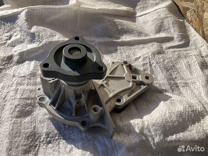 Насос водяной (помпа) Mazda 626, Xedos 6