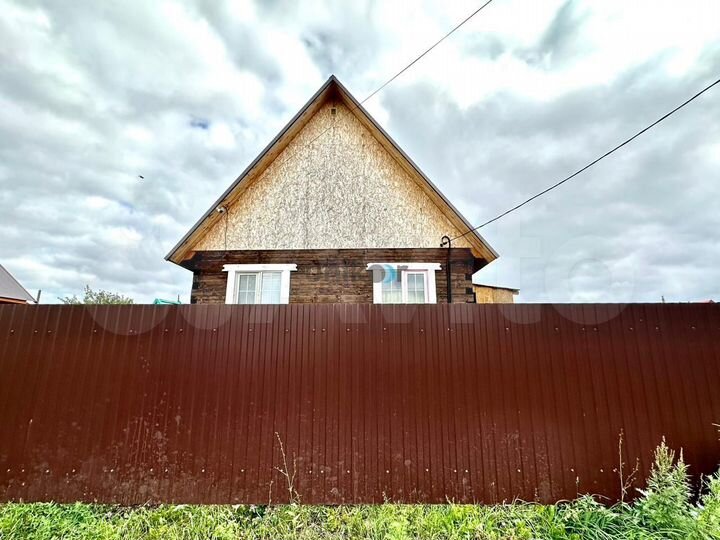 Дом 48 м² на участке 8 сот.