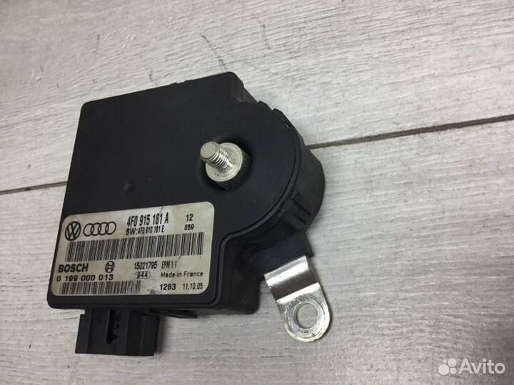 Блок управления зарядом аккумулятора Audi A6