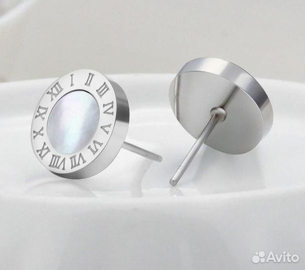 Серьги в стиле Bvlgari