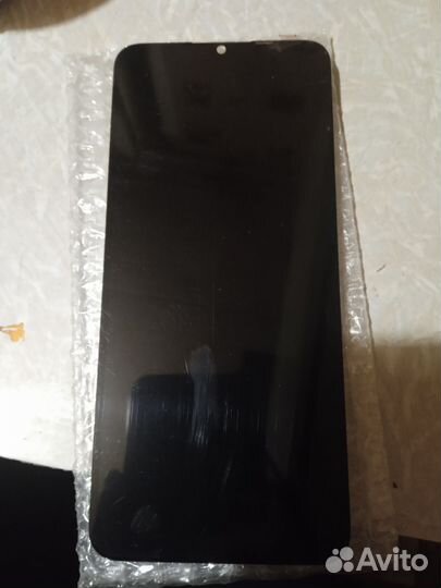 Экран на Realme C21