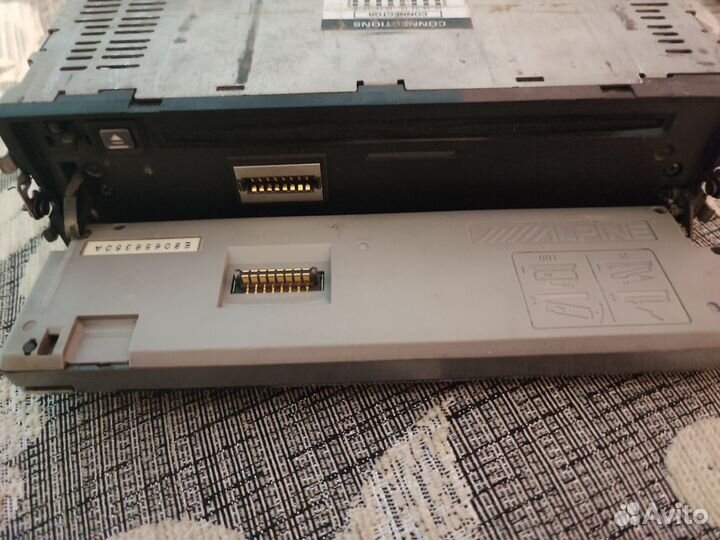 Автомагнитола Alpine Алпайн cda 9852 rb