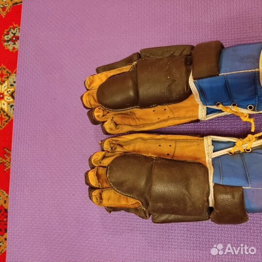 Краги хоккейные 13 размер