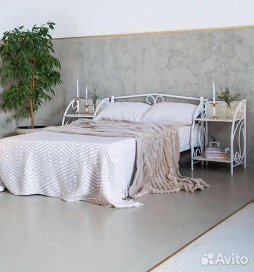 Кровать двуспальная / односпальная металлическая