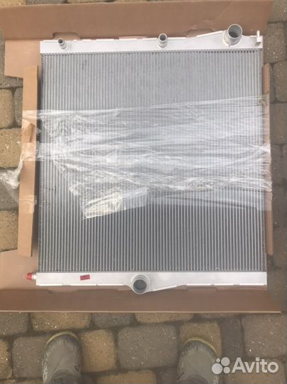 Радиатор охлаждения двигателя BMW X5 50d оригинал