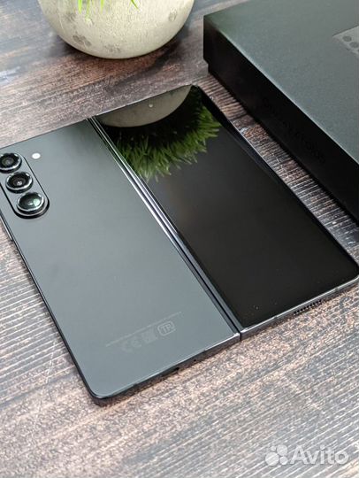 Samsung Galaxy Z Fold5, 12/256 ГБ