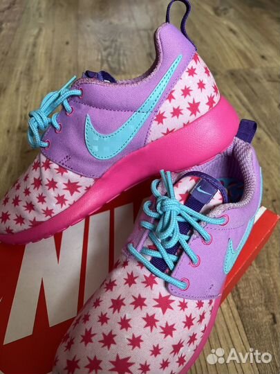 Nike roshe ONE print кроссовки для девочки 23см