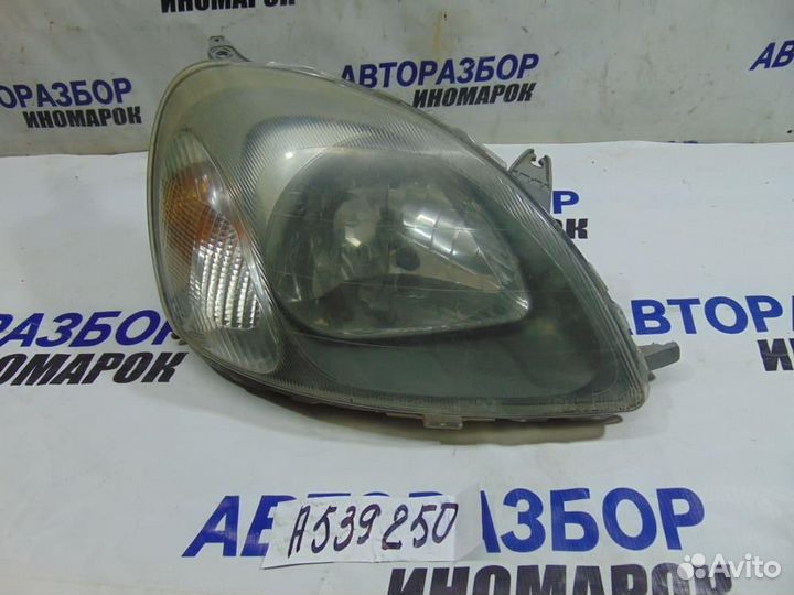 Фара правая для Toyota Yaris 1 1999-2005г