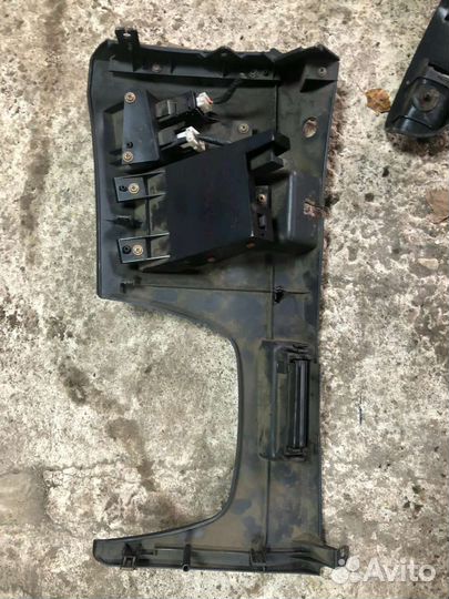 Нижняя накладка приборной панели mazda xedos 6