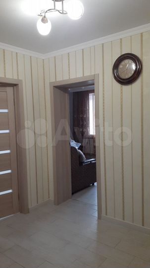 2-к. квартира, 52 м², 2/3 эт.