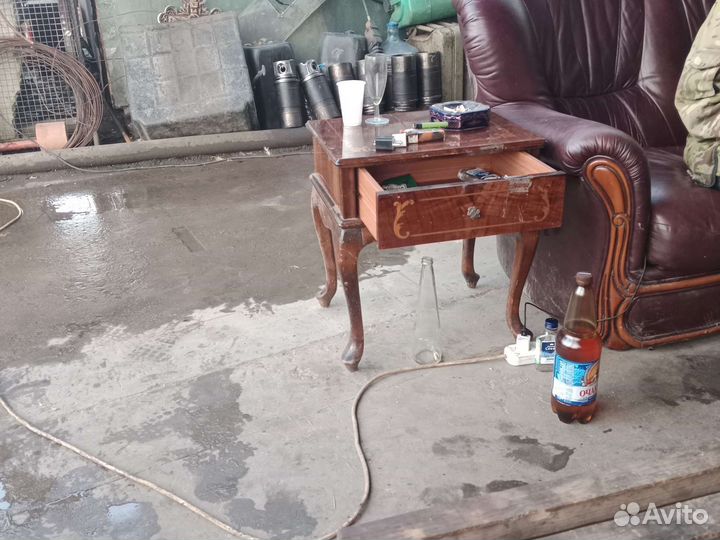 Тумбочка прикроватная бу