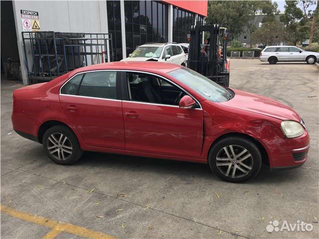 Разбор на запчасти Volkswagen Jetta 5 2004-2010